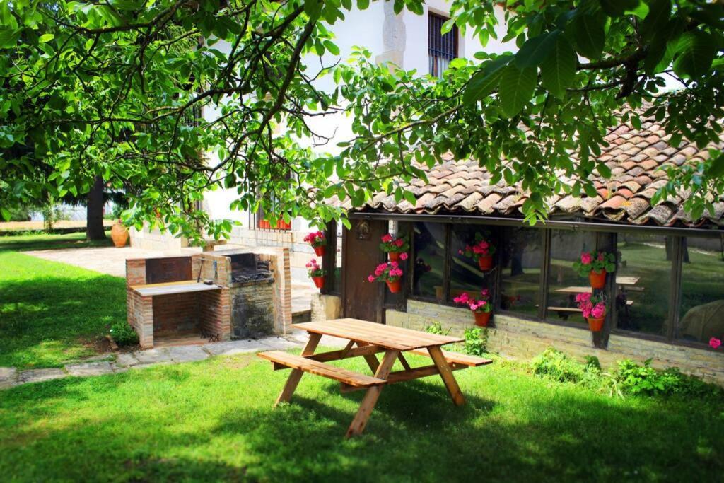 Casa Rural Mertxenea Landetxea Elcano Exterior foto